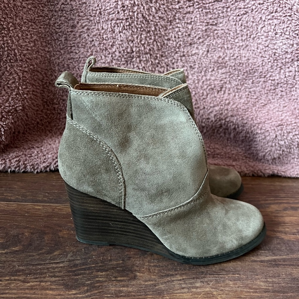 Lucky Brand Wedge Bootie, Taupe, 6.5